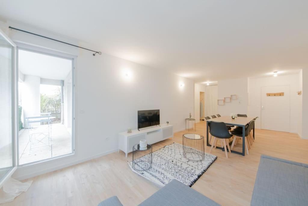 Apartment Moderne Familiale 8 Pers - 10m - 2 Sdb Bussy-Saint-Georges